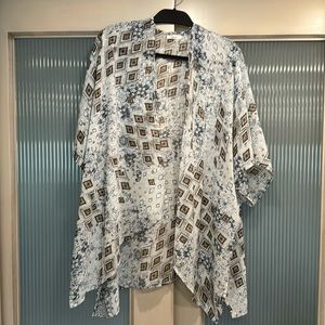 Blue and brown patterned Kimono